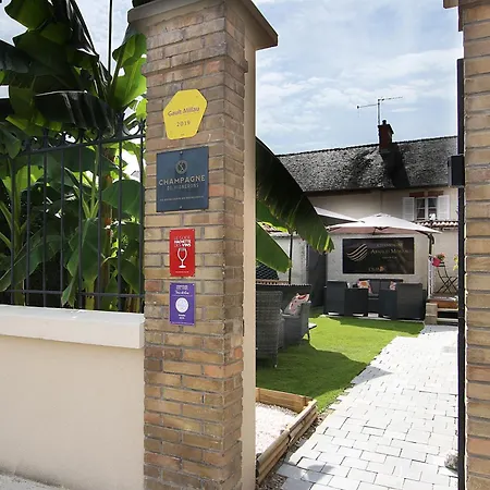 L'iliade - D'hotes - A Отель типа 